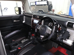運転席に乗り込む視点に近いよう撮影に注力。