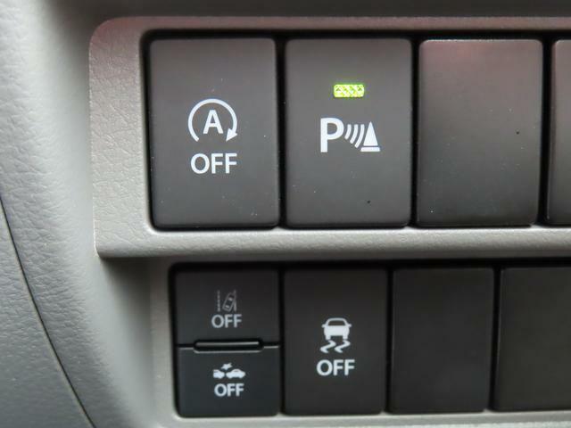 【セーフティサポート機能OFFスイッチ】衝突被害軽減ブレーキや車線逸脱警報装置は、運転席のスイッチで作動させないようにすることも出来ます。