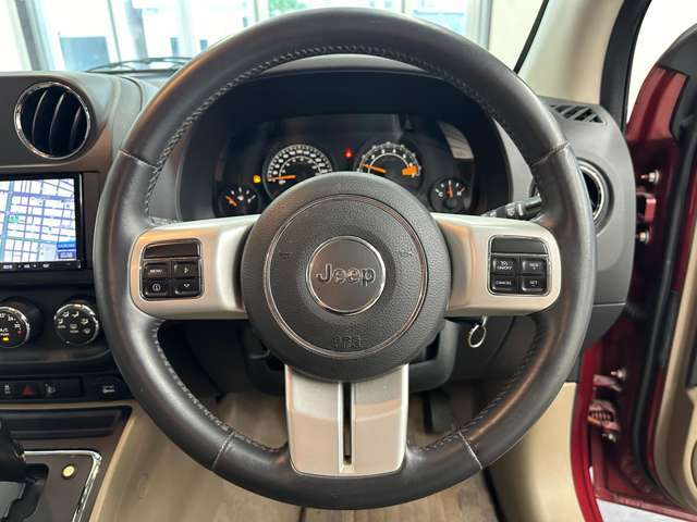納車時にはボディーコーティングや車内消臭の施工も格安にて行えます。是非ご相談してください。
