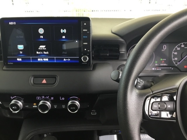 ドライブの必需品。見やすい・使いやすいHonda純正のメモリーナビを搭載。