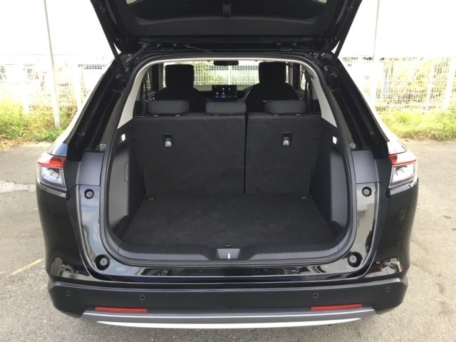 大きな買い物や 遠出の時など、たくさんの荷物が積めますよ。