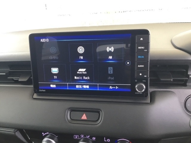 フルセグTVやDVD、ミュージックサーバー等オーディオ機能も充実しています。