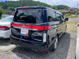 整備工場・リフト完備！　納車前にしっかりと整備・点検を致しますので安心です！ご購入後のメンテナンスもお任せください。