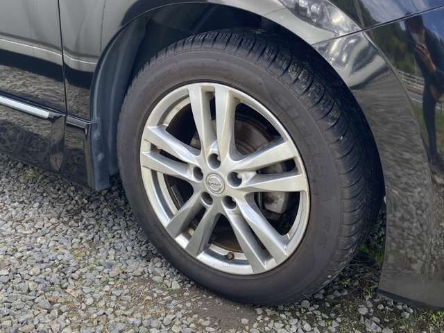 新車、中古車、お買い得車を取り揃えてお待ちしております。全車保証付き（現状車を除く）です！