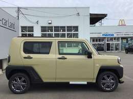 横からのデザインもスタイリッシュでかっこいいですね！