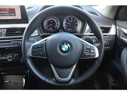 【ステアリング】目立つような擦れや汚れもなく綺麗な状態です！