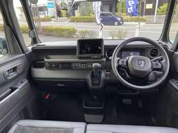 禁煙車・ホンダセンシング・ハーフレザー・両側パワスラドア・オートクルコン・電子パーキング・シートヒーター・スマートキー・SOSコールボタン・LEDオートライト・ソナー・純正アルミ・保証書