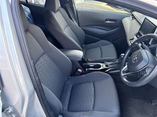 見通しのよいすっきりとした視界で、誰でも運転しやすいです。運転のしやすさは疲れにくさにも繋がりますよ♪