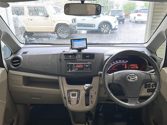 【インパネ全体】全方位で視界が広く、高い目線で運転もしやすいです！