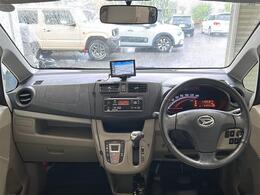 【インパネ全体】全方位で視界が広く、高い目線で運転もしやすいです！