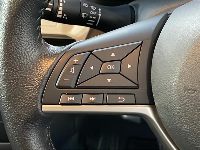 運転席周りにある装備です。ハンドル周り、インパネ周り等についている装備をこちらで確認できます。