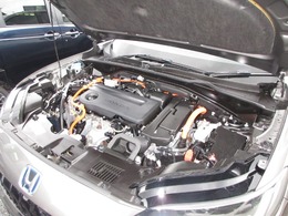 内装、外装、エンジンルームの隅ずみまでクリーニングを実施してお渡しします！　プロが仕上げをしましたからピッカピカですよ～！点検整備もきっちり実施いたします。