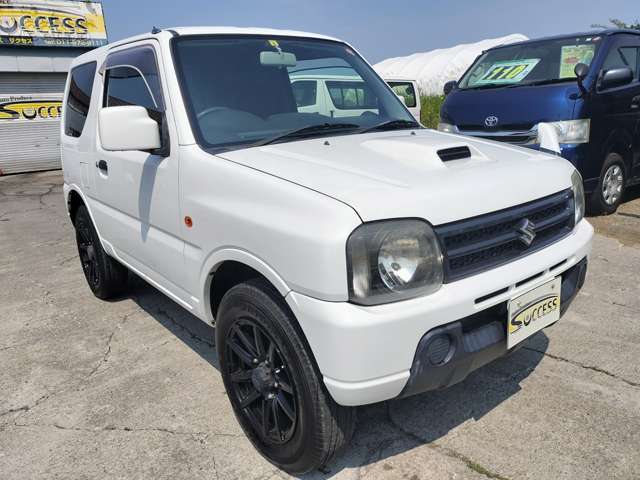 ☆上質な車を40～100台取り揃えています！☆第三者機関であるAISとJAAAの鑑定書も発行しているので安心車両ばかりです☆