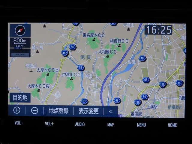 トヨタ純正ナビ装備！地図描写は文字も道もクリアで見やすく、滑らかに表示します。これさえあればもう道に迷わないですみますね♪フルセグで地上波デジタル放送TVもバッチリ綺麗に見れちゃいます♪