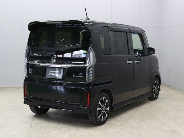 【コーティング】大好評のボディコーティング「グラスコーティング　ガードコスメSP」もご納車までに施工可能。ボディをキレイな状態に保ってくれます。