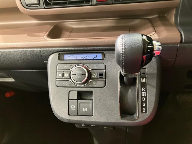納車前にはプロのメカニックが、各部の点検を行います。ディーラーにしか出来ない品質、そしてサービスできっと満足していただけると思います！