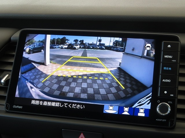 ◆◆バックカメラの画像です。車庫入れの安心感がアップしますね☆