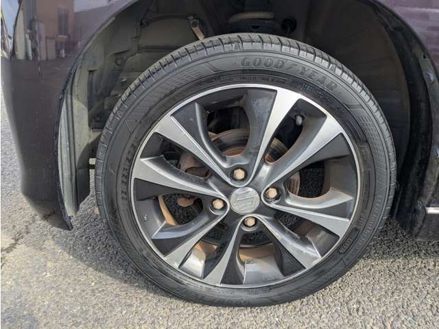 純正15インチAW！タイヤの販売もしております。各種メーカー取り扱いあり。お気軽にお問い合わせ下さい。TEL0291-36-6922