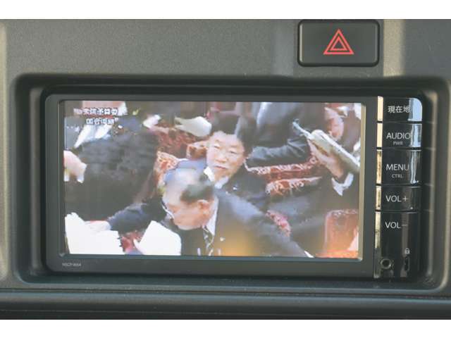 ◆メモリーナビ・1セグTV・Bluetooth・CD・・・エアコン付◆