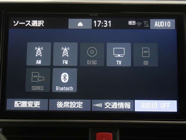 車内でCD DVD等、様々なメディアが楽しめます。