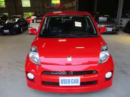 インターネットでも安心してご検討頂いて結構です。ご来店されたお客様は在庫車の綺麗さに驚かれます。それは最終的にガラスコーティング迄施工しており　全車エンジンがかからないような状態で保管しておりません。