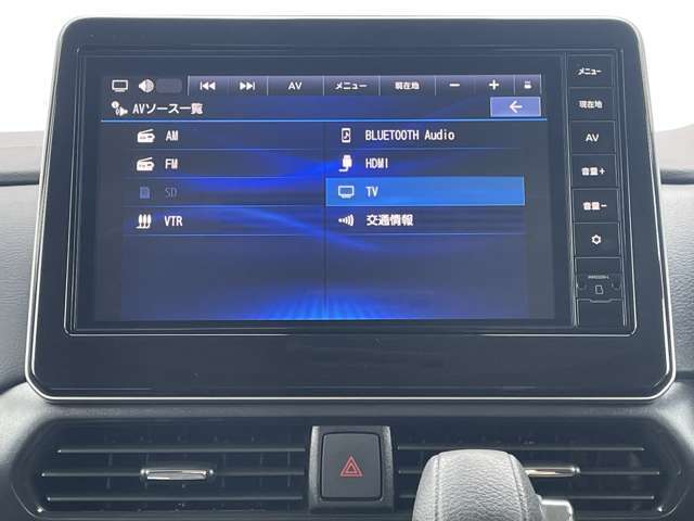 様々なオーディオ機能が運転中の負担を和らげます！！