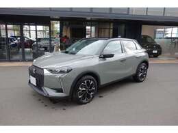 弊社では全車両の事前点検整備を実施しております。新車保証を継承しましてのご納車となります。