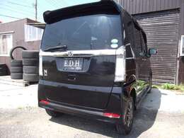 着用タイヤは該当シーズン用のタイヤを装着させております。