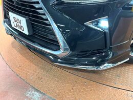 【モデリスタエアロ】人気のモデリスタエアロを装着！クルマの外観がよりスタイリッシュになり、街中で存在感あふれる1台に♪将来買い替える時にもリセールに影響しやすく、価値ある人気の装備です！