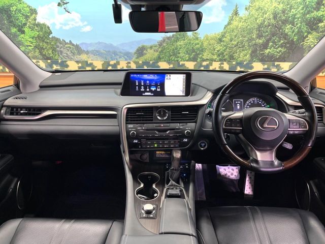 グループ総在庫数約30，000台！！全国の系列店からメーカー・車種問わずご紹介出来るので、あなたにピッタリのお車が見つかるはずです♪まずはお問い合わせ下さい☆