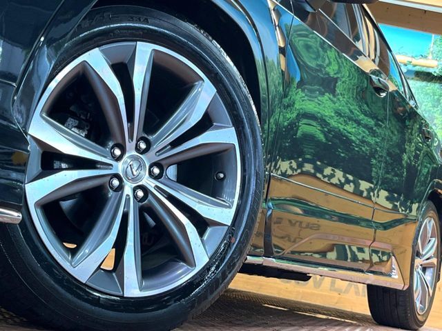 【純正20インチアルミホイール】外観にマッチした純正アルミホイールを装着しております。各種社外アルミホイールや、スタッドレスタイヤも取扱いしております。是非ご相談ください♪