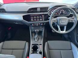 Audiのインテリアはエクステリア同様、優れたデザイン性とクオリティ、そして機能性を兼ね備えております。