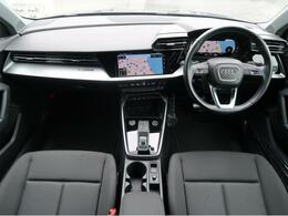 ●【認定中古車】Audi専門のテクニシャンが、100項目にもおよぶ精密な点検を実施。すべてをクリアしたAudi車のみが対象となります。