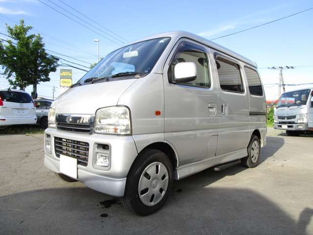 新車も販売致します。自動車保険はもちろん、火災保険、傷害保険もおまかせ下さい！