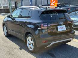 外装は、専任のスタッフが真心込めて丁寧に艶出し施工済みです。中古車とは思えない程に、ピカピカに仕上がっております。納車時には更にきれいにいたします。