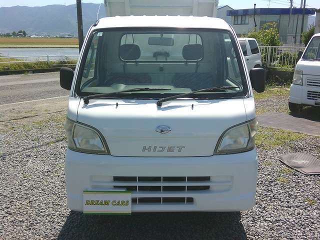 弊社の車両をご覧いただきありがとうございます！岐阜県海津市にあるDREAM　CARSでございます。