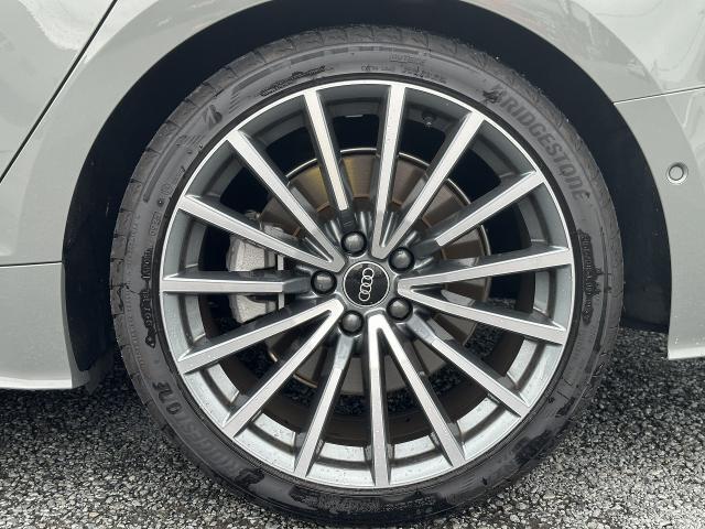 ●オプション19インチアルミホイール『スタイリッシュなデザインでAudiならではの卓越した走りを支えるホイールと足回りです！常時試乗も受付中！ぜひご体感ください！』