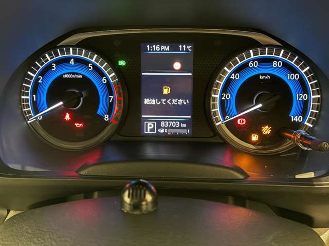 納車の前に当社の九州運輸局指定工場にて、点検整備致します。　点検項目数は95項目に及ぶ点検を行いお客様にお届けいたします。