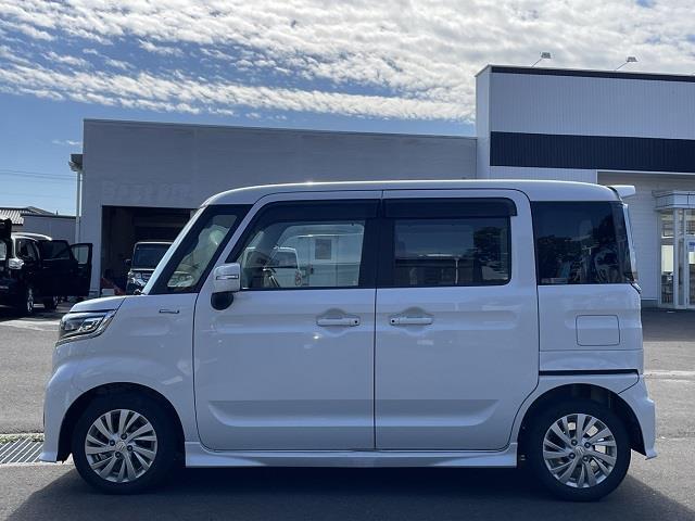 お車を横から見るとこのような感じになります。ドアバイザーなどの付属の装備が確認できます。　＃自社ローン　＃ローン　＃金利　＃通らない　＃保証人　＃クレジット　＃頭金　＃債務整理　＃自己破産　＃SUV