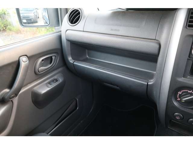●中古タイヤホイール4本セット2万円●普通車TベルトWポンプ交換7万円●新品HID2万円●下廻り防錆1.8万円●新品エンジンスターター3万円●新品ETCセットアップコミ1.8万円●全て部品代・工賃コミ