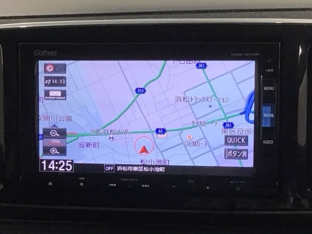 アップルカープレイ対応。ギャザズナビ搭載です。知らない道も安心ですね！
