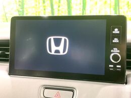 【純正9型ナビ】人気の純正ナビを装備。オーディオ機能も充実しており、Bluetooth接続すればお持ちのスマホやMP3プレイヤーの音楽を再生可能！毎日の運転がさらに楽しくなります！！