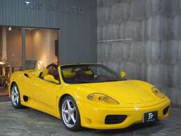 弊社では第三者機関の鑑定JAAAサービス（日本自動車鑑定協会）で細かな部分まで鑑定を行っております。車輛状態は明確に掲載してありますので全てのお客様が納得して購入頂けるかと思います。