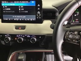 ホンダ純正メモリーナビ搭載なので、遠方へのドライブもお任せ下さい！ステアリング左手側にオーディオ関連のコントロールスイッチを配置しています。操作時は視線を逸らすことなく運転に集中できます