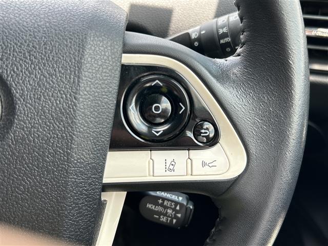 【運転席操作部】『運転席周辺の装備』の画像になります。快適なドライブを楽しむための機能が装備されています！運転席から触れるので使いやすいです！