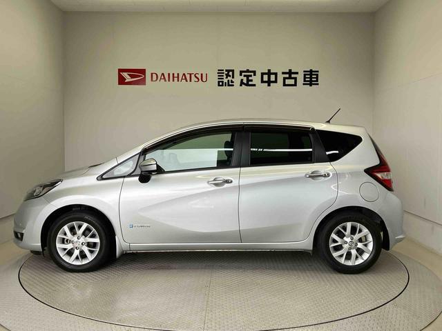 側面からの写真です。ご希望のお車が見当たらない場合は、弊社スタッフがしっかりとお客様のご要望に合ったお車をお探し致します。
