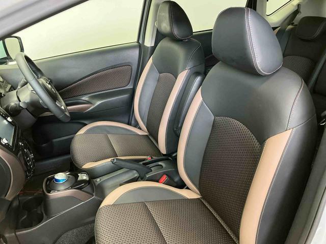 フロントシートです。ゆったり運転ができます。長距離ドライブもラクラク♪♪