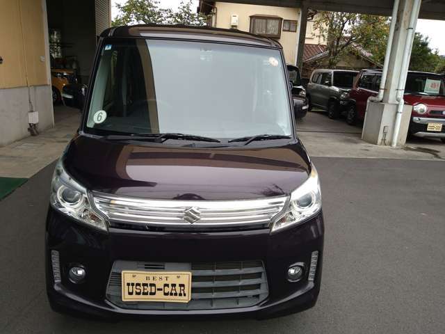 軽量衝突吸収ボディー（TECT）を採用しています。ボディーに高強度かつ軽量な素材を使用することによって、高い安全性と車重の軽量化を両立してます。