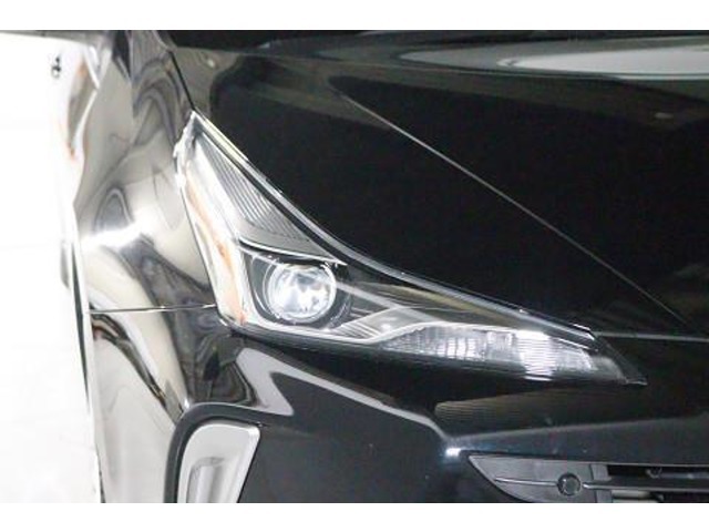 視認性が良く、信頼性も高いLEDヘッドライトです。