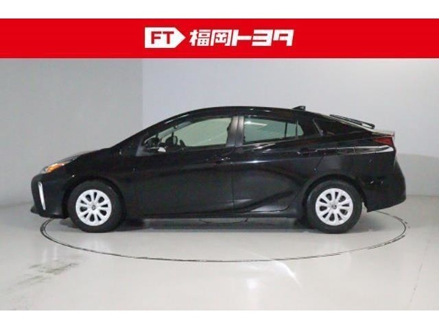 ☆トヨタ認定中古車☆ハイブリットシステム診断書と初度登録年月から10年間（走行20万キロまで）、ハイブリット機構の無料保証が付いています。